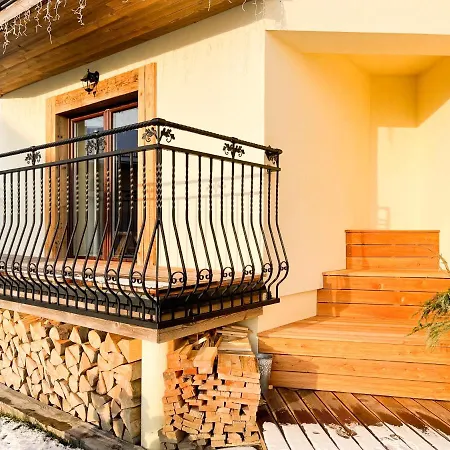 Beskidzkie Tarasy מלון דירות 3*