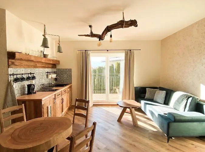 アパートホテル Beskidzkie Tarasy